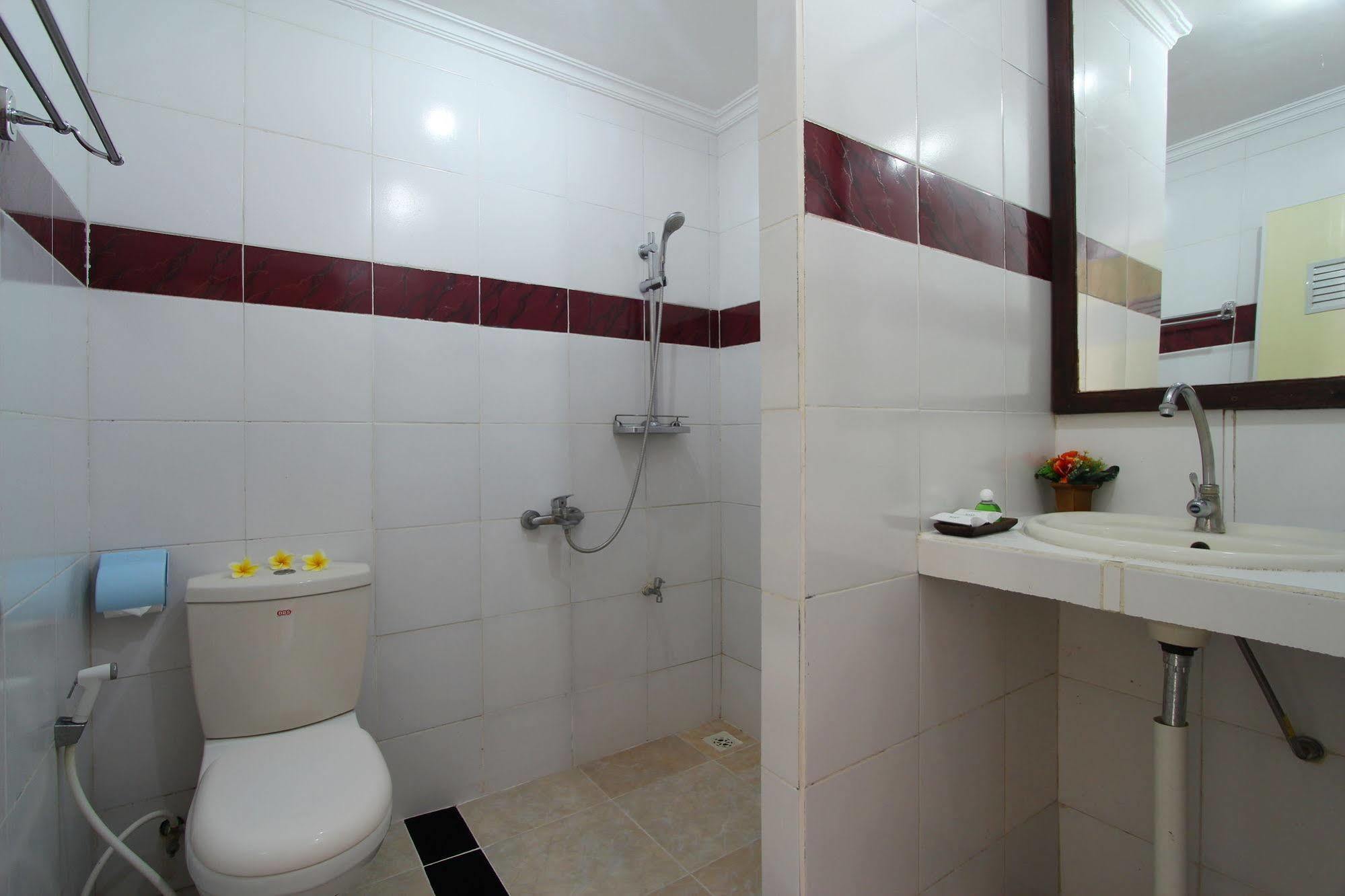 Jimbaran Lestari Hotel & Residence - Spa מראה חיצוני תמונה
